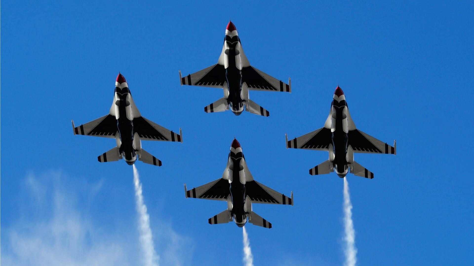 开云网页版-中国足球产业创造力不断激发，加入国际合作新步伐，中国足球事业发展