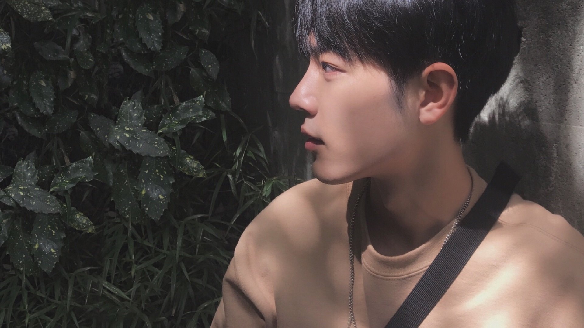 开云网站-男子举重世锦赛中国队包揽前两名,男子举重赛事